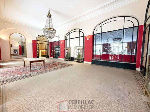 Appartement 5 pièce(s) 3 chambre(s) 147.29 m²