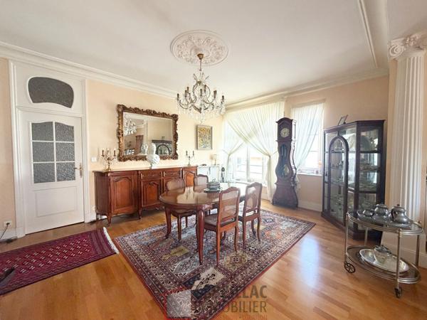Appartement 5 pièce(s) 3 chambre(s) 147.29 m²