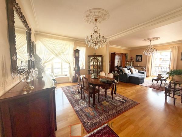 Appartement 5 pièce(s) 3 chambre(s) 147.29 m²
