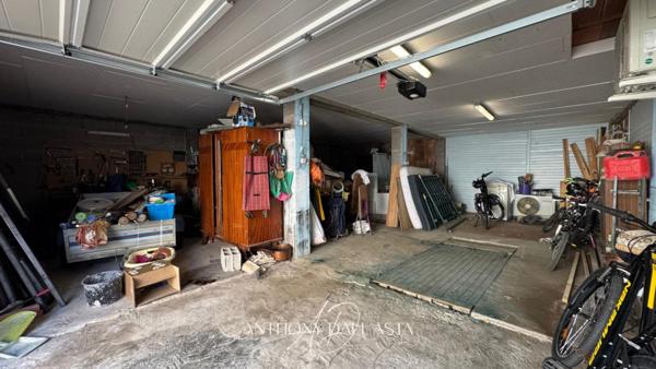 Maison Alzonne 4 pièce(s) 187 m2