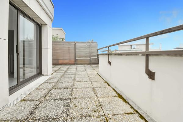 DUPLEX DERNIER ETAGE 4 P  TERRASSES & PARKINGS