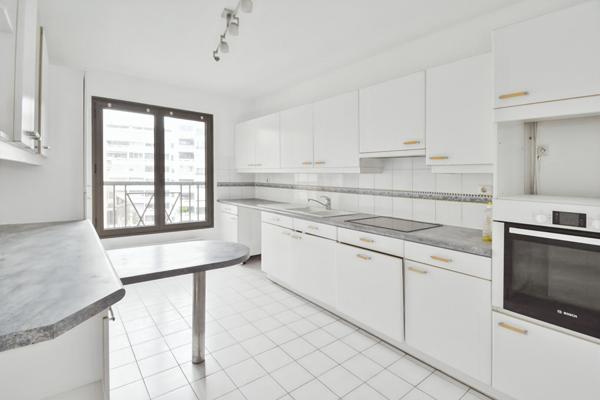 DUPLEX DERNIER ETAGE 4 P  TERRASSES & PARKINGS