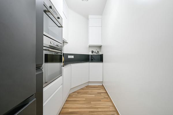 Appartement lumineux de 3 pièce(s) 66 m2- Paris 16