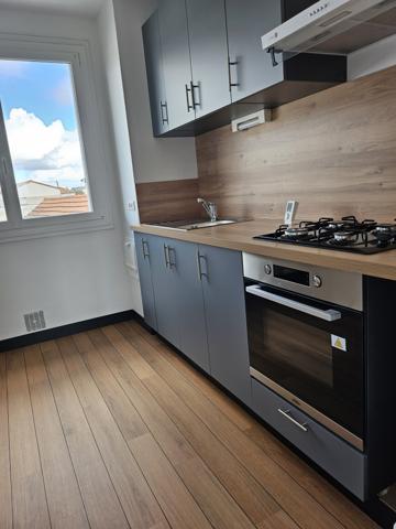 LOCATION Appartement 3 pièces 81m² NIORT
