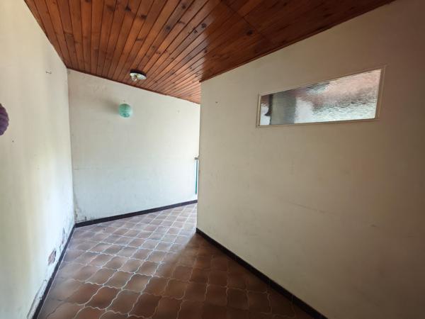 Maison de ville - Garage - Terrain 5000m2