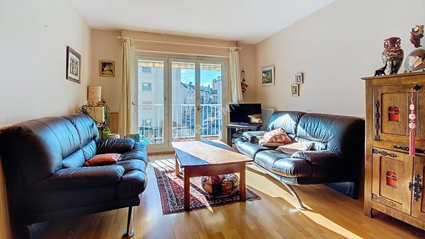 EXCLUSIVITÉ / NANTES - SAINT-FÉLIX_ ILE DE VERSAILLES / Appartement T4 3 chambres, balcon exposé SO, place de parking, cave