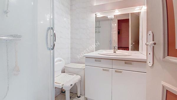 EXCLUSIVITÉ / NANTES - SAINT-FÉLIX_ ILE DE VERSAILLES / Appartement T4 3 chambres, balcon exposé SO, place de parking, cave