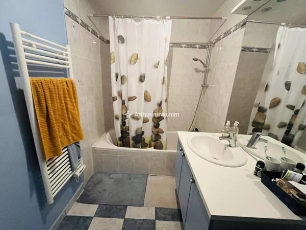 Location Appartement 3 pièces 70 m2 à Millau