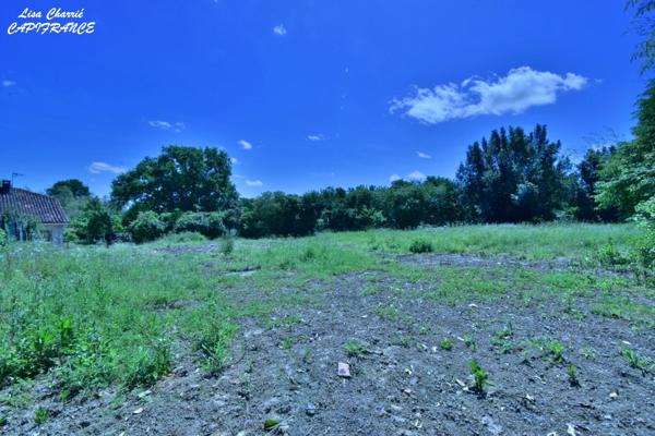 Dpt Gers (32), à vendre proche d’ESTANG ensemble de 3 maisons pour un total de 193 m2 sur 1466 m2 de terrain