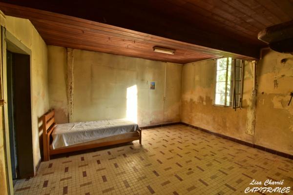 Dpt Gers (32), à vendre proche d’ESTANG ensemble de 3 maisons pour un total de 193 m2 sur 1466 m2 de terrain