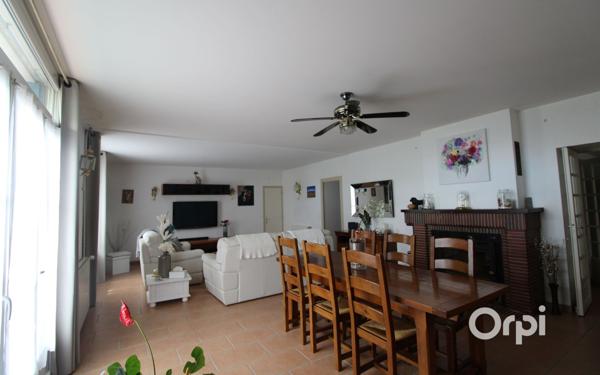 Maison à vendre    5 pièces •  Le Gua