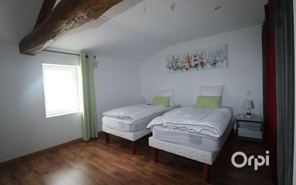 Maison à vendre    5 pièces •  Le Gua