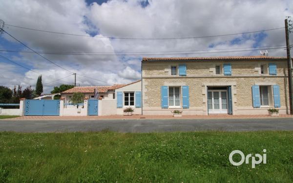 Maison à vendre    5 pièces •  Le Gua