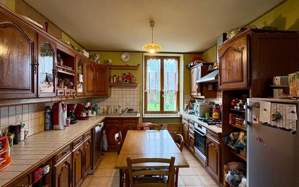 Maison à vendre    6 pièces •  Nalliers