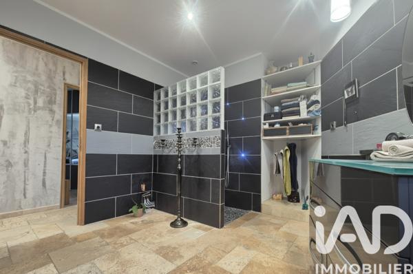 Maison à vendre 5 pièces 166 m² Villeneuve