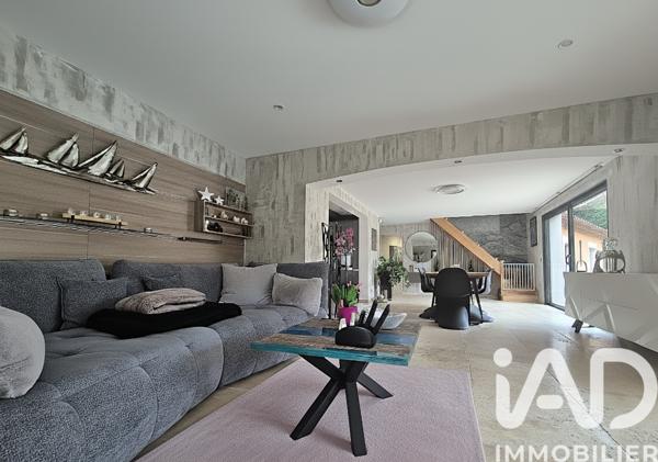 Maison à vendre 5 pièces 166 m² Villeneuve