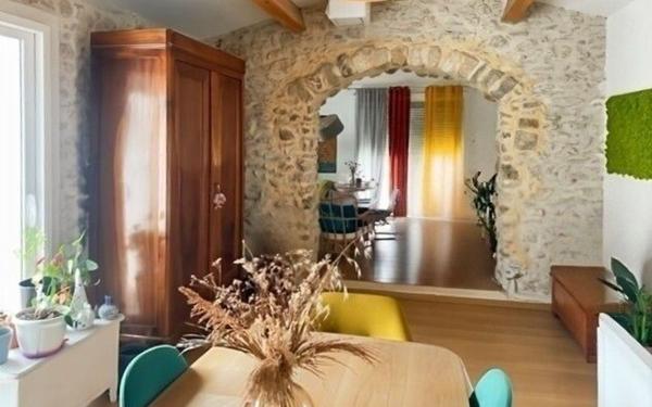 Maison à vendre    4 pièces •  Sainte-Anastasie