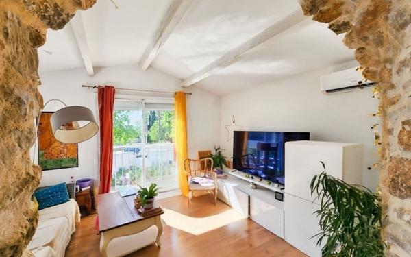 Maison à vendre    4 pièces •  Sainte-Anastasie