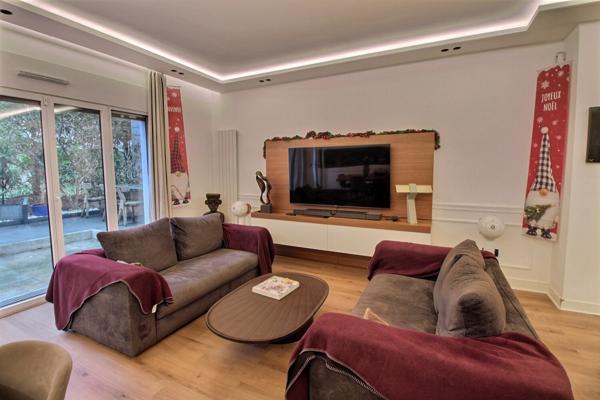 Appartement Suresnes 4 pièce(s) 93.19 m2