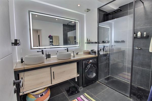 Appartement Suresnes 4 pièce(s) 93.19 m2