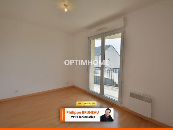 Un appartement prêt à vivre avec balcon et stationnement privatif