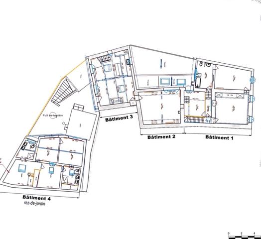 Ensemble immobilier à Montlhéry 370 m² 12 pièces et locaux commerciaux