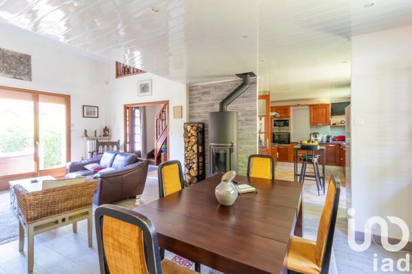 Maison à vendre 6 pièces 173 m² Vaux-sur-Seine