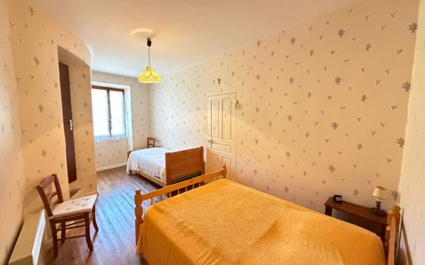 Maison à vendre    5 pièces • 93 m2 Aspres-sur-Buëch