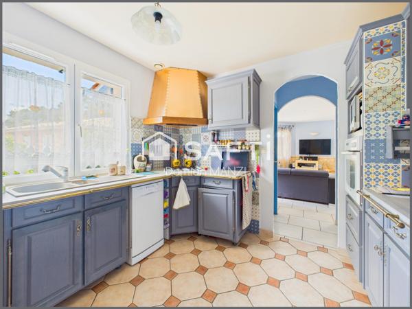 CHARMANTE MAISON T5 AVEC PISCINE ET GARAGE