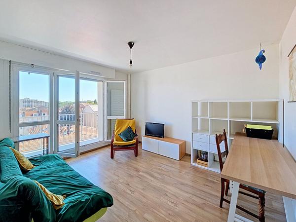 Appartement F2 de 42 m² avec grand balcon, parking privatif et cave ? Quartier Saurupt / Jeanne d'Arc / Leclerc