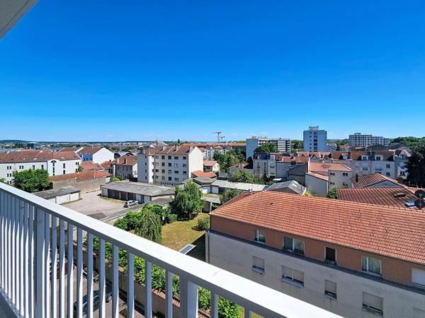Appartement F2 de 42 m² avec grand balcon, parking privatif et cave ? Quartier Saurupt / Jeanne d'Arc / Leclerc