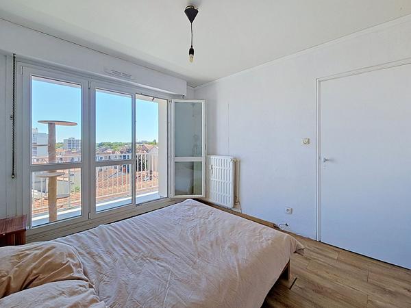 Appartement F2 de 42 m² avec grand balcon, parking privatif et cave ? Quartier Saurupt / Jeanne d'Arc / Leclerc
