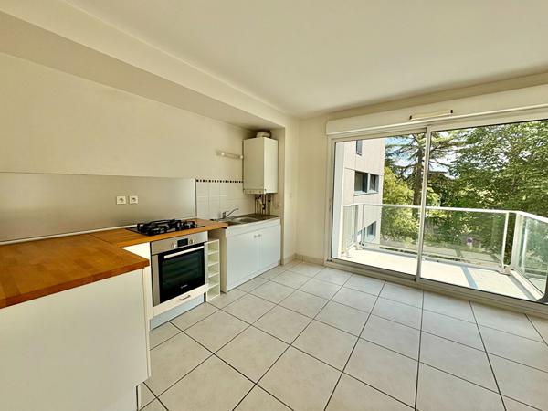 A LOUER - NANTES GARE NORD / JARDIN DES PLANTES - Appartement 2 pièces de 42.40 m²