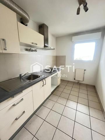 Talence Forum - Bel appartement 3 pièces de 78m² hab au dernier étage vendu avec un cellier et un parking privatif