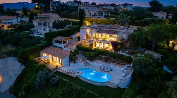 Vente Maison contemporaine Cagnes-sur-Mer 9 Pièces 314 m²