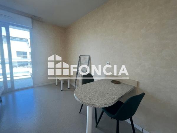 Location Studio meublé 21.8 m² - 6 RUE GEORGES MORVAN La Rochelle 17000