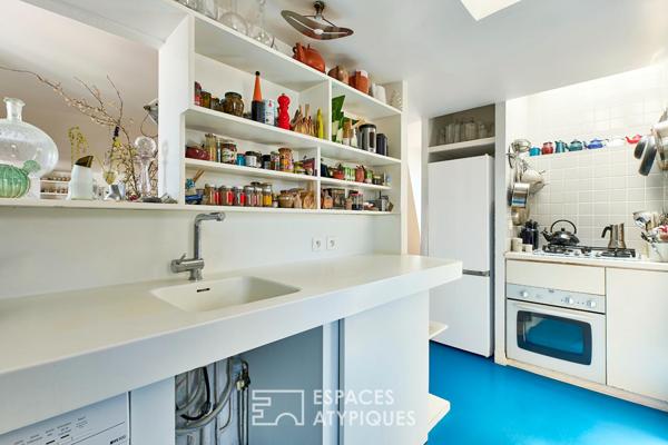 Duplex en dernier étage traversant – Quartier Martyrs