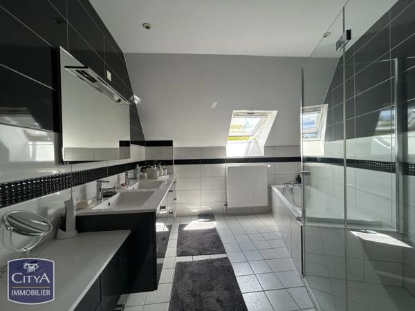 Maison à vendre 5 pièces 207m² Blois (41000)