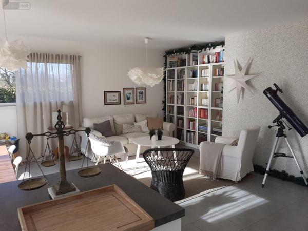 Maison individuelle à louer à Vitré en Ille-et-Vilaine (35500), ref : 131/5712