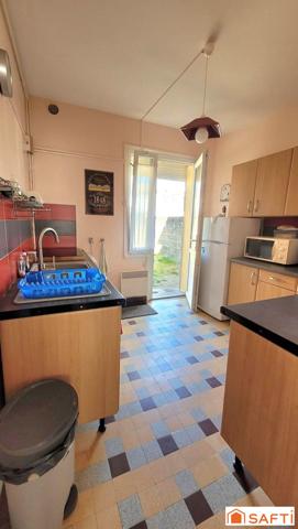 Appartement T3 de PLAIN PIED à seulement 2 minutes de la plage, grande cour, cave et dépendance