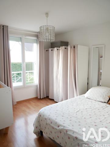 Maison à vendre 7 pièces 138 m² Saint-Brice-sous-Forêt