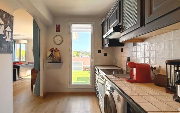 Appartement à vendre    4 pièces • 96 m2 Saint-Raphaël