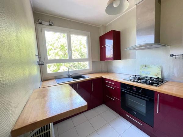 Appartement T2 avec loggia quartier la bussate /Chanzy