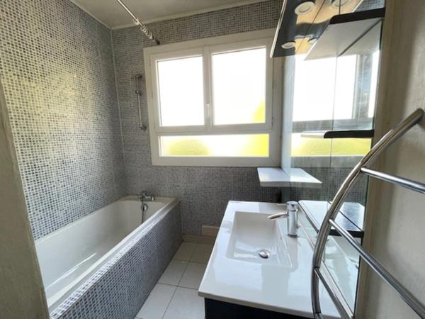 Appartement T2 avec loggia quartier la bussate /Chanzy