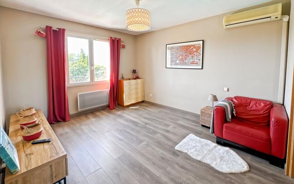 Maison à vendre    6 pièces • 193 m2 Cagnes-sur-Mer