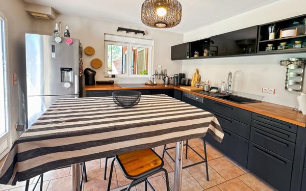 Maison à vendre    6 pièces • 193 m2 Cagnes-sur-Mer