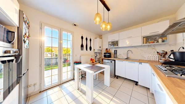Maison Les Mureaux 104 m² - 4 chambres