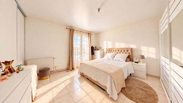 Maison Les Mureaux 104 m² - 4 chambres