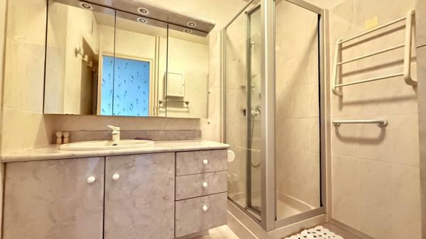 LA ROCHE SUR YON APPARTEMENT A VENDRE 4 pièce(s) 92 m²