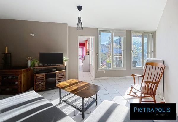 T4 de 86m² + terrasse de 17m²+ place de parking